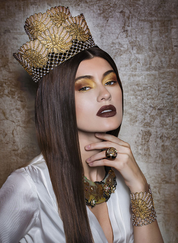 Kaya Guerreiro - Coiffeuse / Maquilleuse Kaya Guerreiro