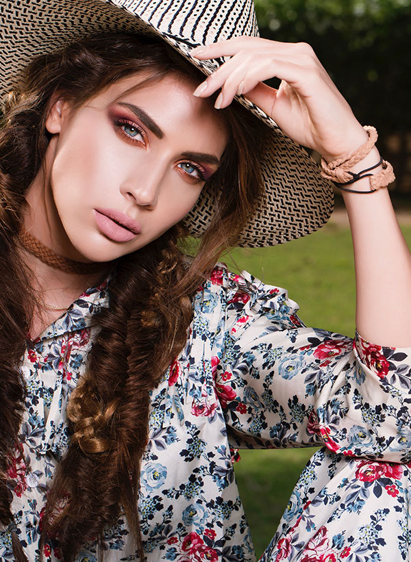 Kaya Guerreiro - Coiffeuse / Maquilleuse Kaya Guerreiro