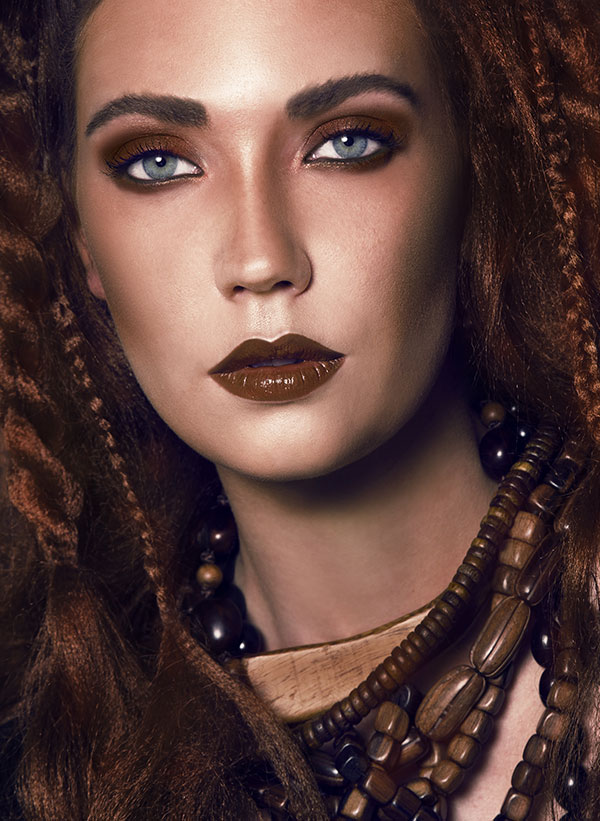 Kaya Guerreiro - Coiffeuse / Maquilleuse Kaya Guerreiro